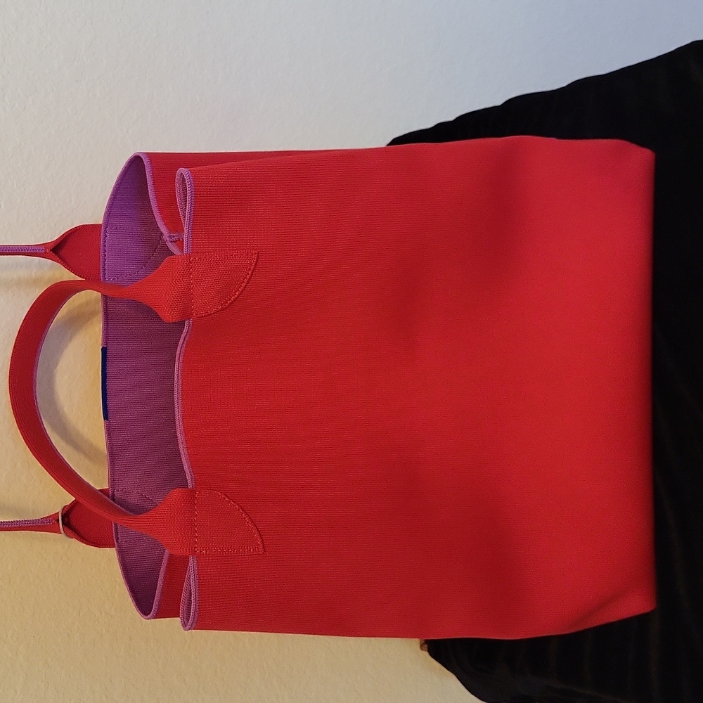 ROTHYS Elegant Chili  Red Tote Bag  With Purple Interior - Picture 2 of 8